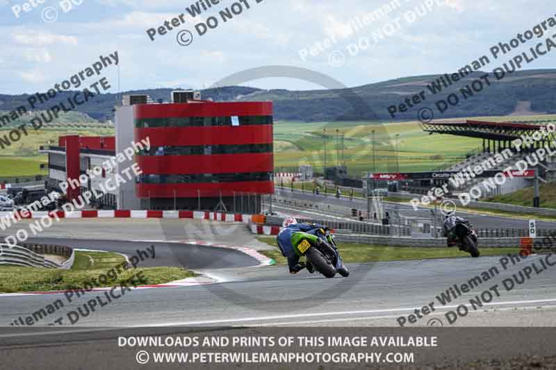 cadwell no limits trackday;cadwell park;cadwell park photographs;cadwell trackday photographs;enduro digital images;event digital images;eventdigitalimages;navarra;no limits trackdays;peter wileman photography;racing digital images;trackday digital images;trackday photos
